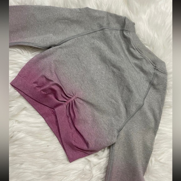 Gymshark Crop Top Long sleeve Ombré Gray Pink Back Scrunch - Picture 4 of 5